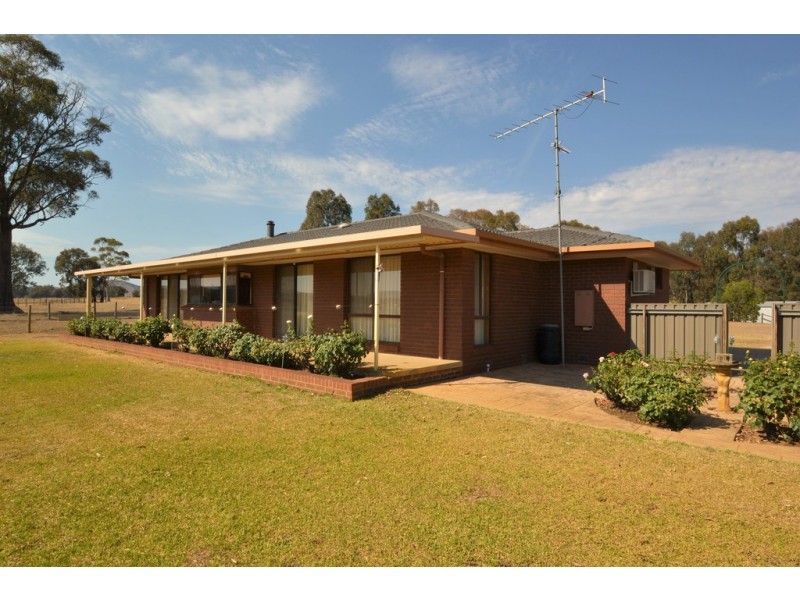 330 Kobyboyn Road, Whiteheads Creek VIC 3660