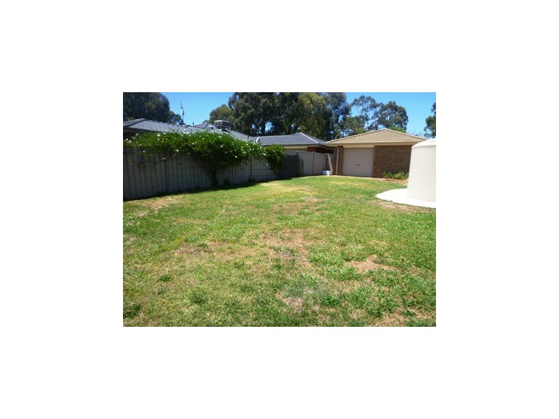 3 Coughlin Court, Seymour VIC 3660
