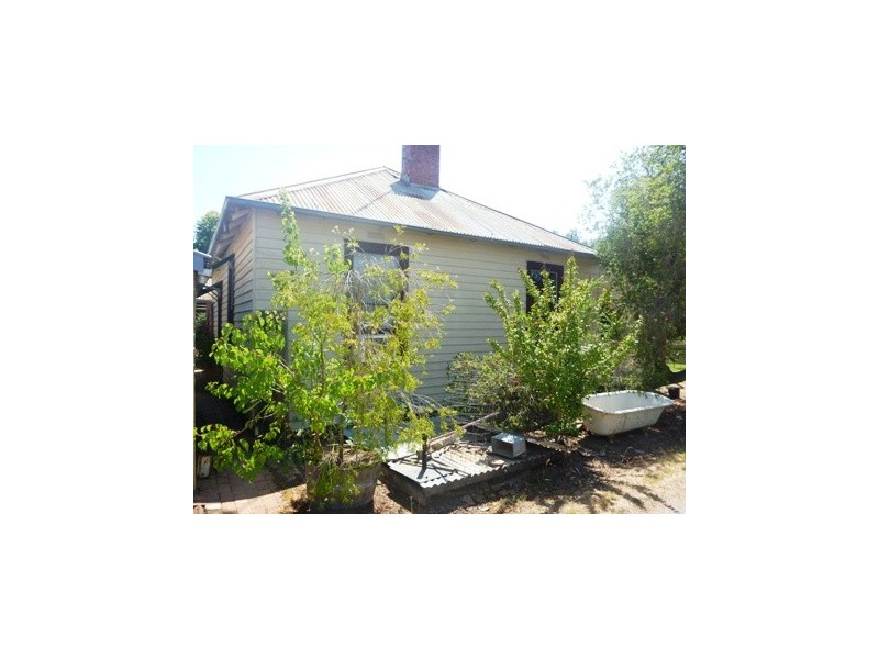 1B  Queen Street, Avenel VIC 3664