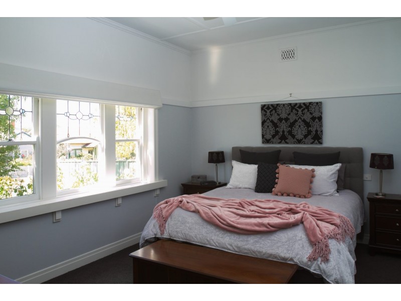 16 Railway Street, Seymour VIC 3660