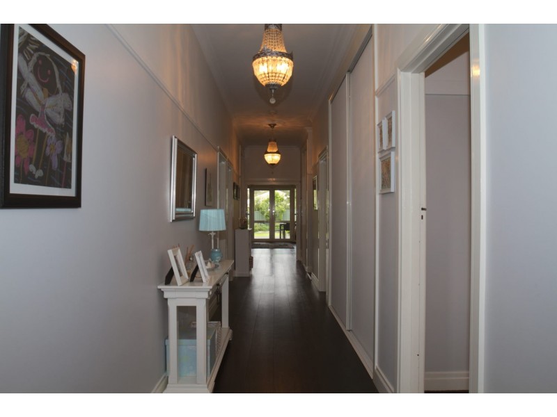 16 Railway Street, Seymour VIC 3660