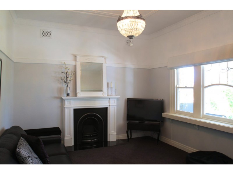 16 Railway Street, Seymour VIC 3660