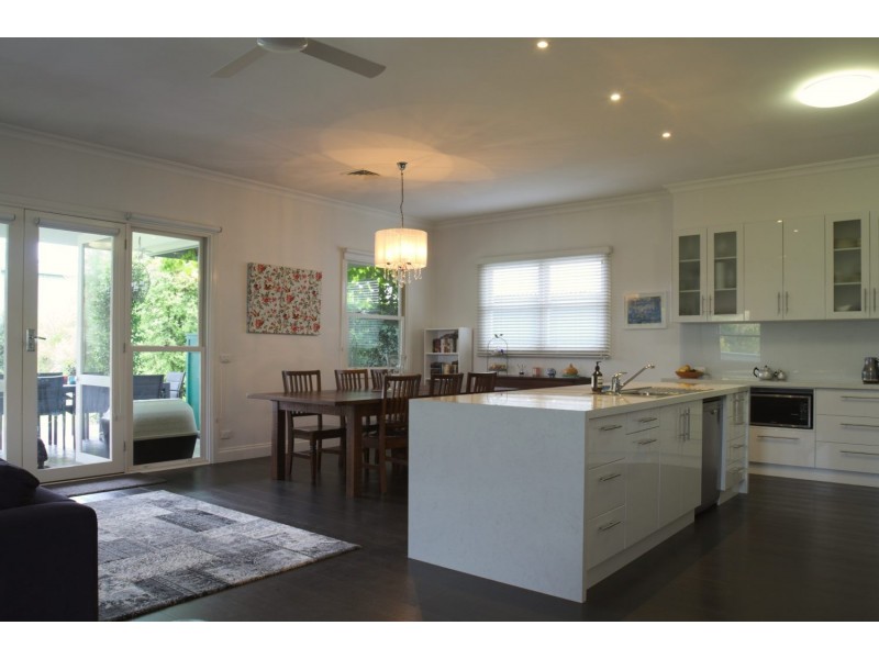 16 Railway Street, Seymour VIC 3660