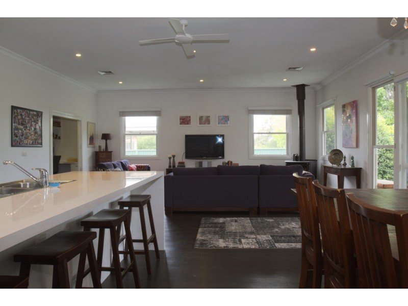 16 Railway Street, Seymour VIC 3660