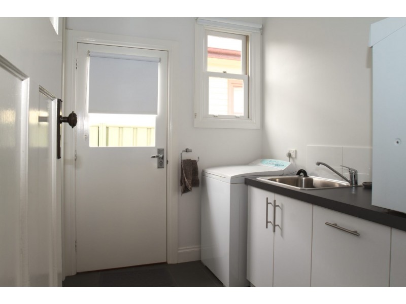 16 Railway Street, Seymour VIC 3660