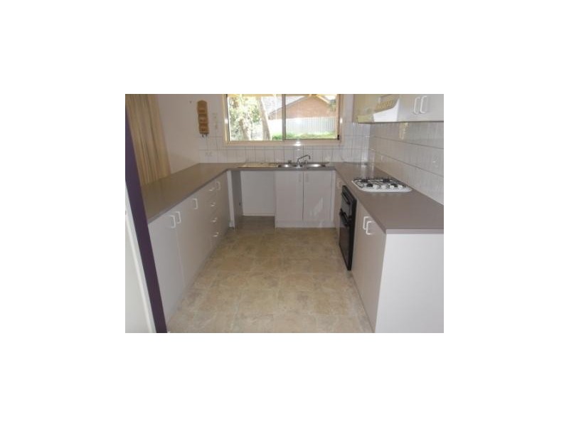 10 Coughlin Court, Seymour VIC 3660