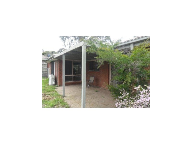 10 Coughlin Court, Seymour VIC 3660