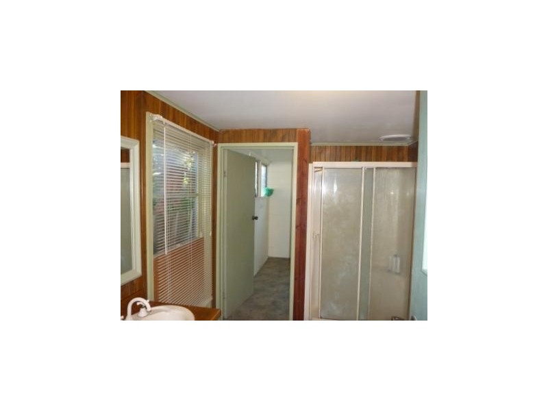 66 Anzac Avenue, Seymour VIC 3660