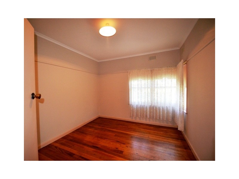 15 Tehan Street, Seymour VIC 3660