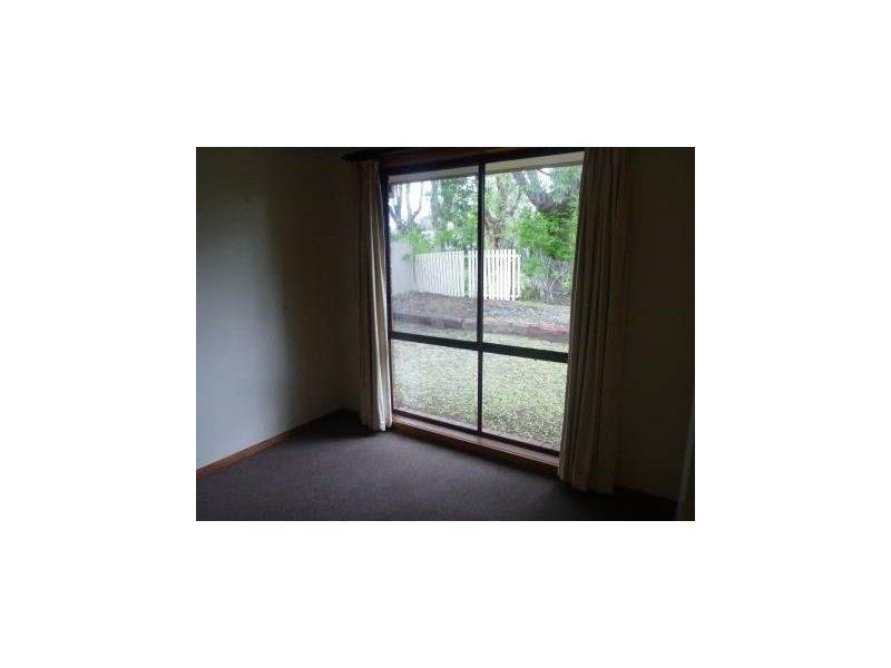 Unit 1/23 Bank, Avenel VIC 3664