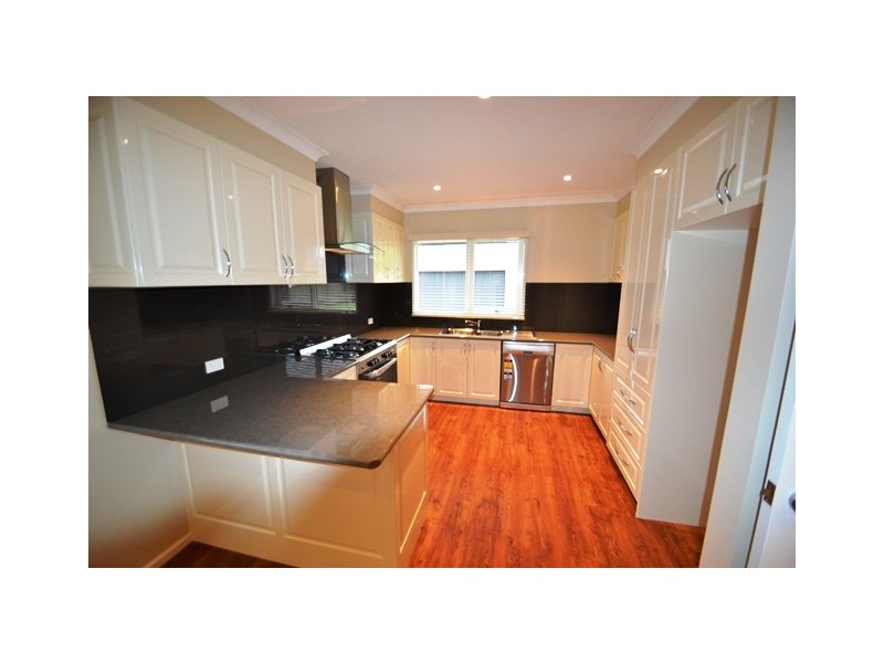 10 Tristan Street, Seymour VIC 3660