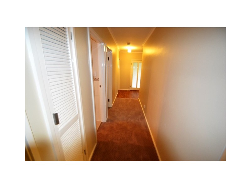 10 Tristan Street, Seymour VIC 3660