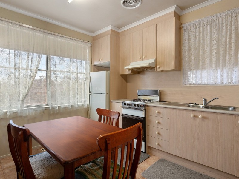 2 Don Court, Seymour VIC 3660