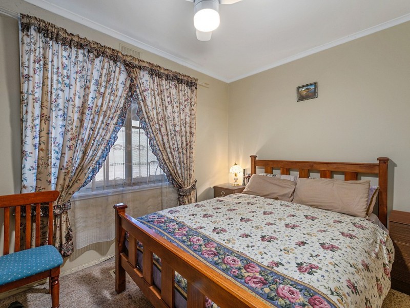 2 Don Court, Seymour VIC 3660