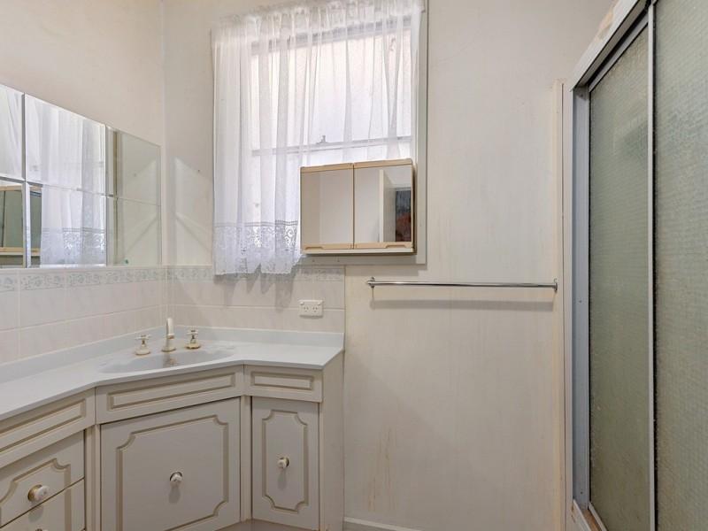 2 Don Court, Seymour VIC 3660