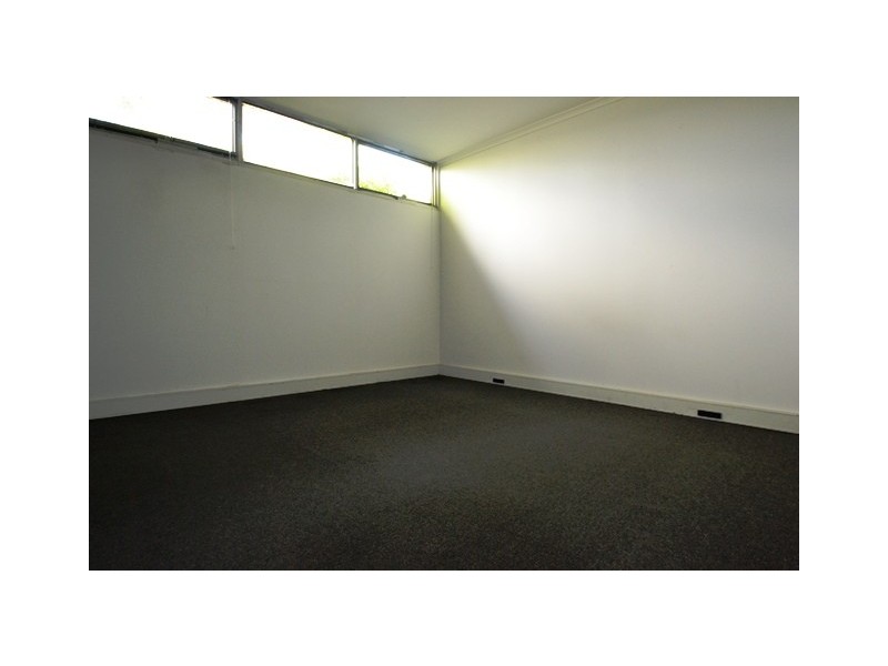 27 Highlands Road, Seymour VIC 3660