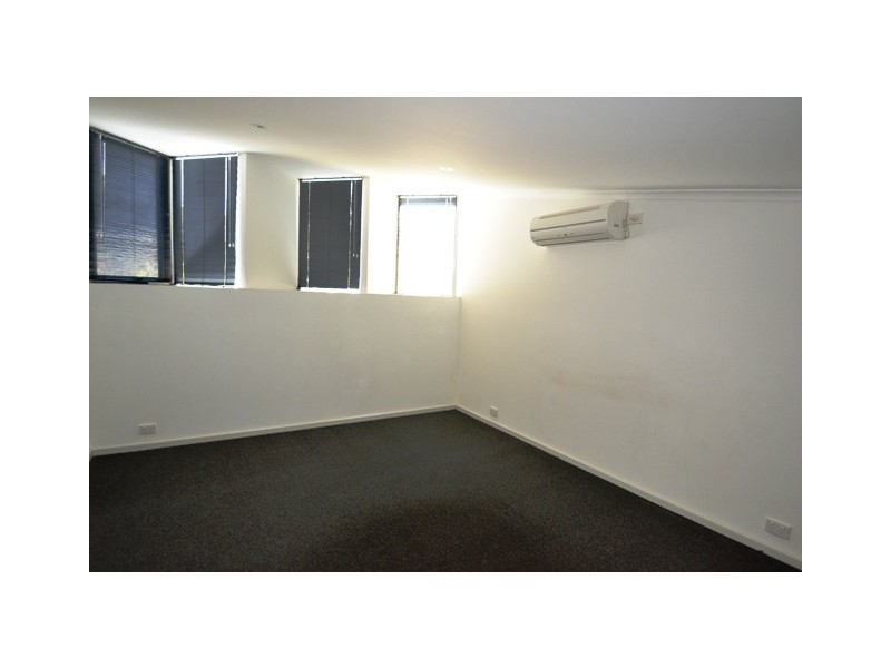 27 Highlands Road, Seymour VIC 3660