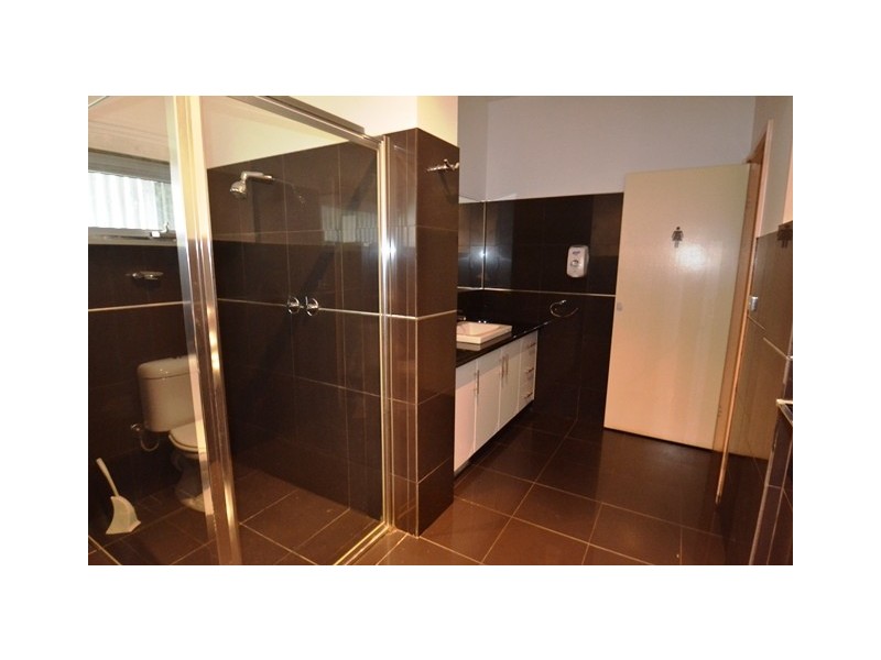 27 Highlands Road, Seymour VIC 3660