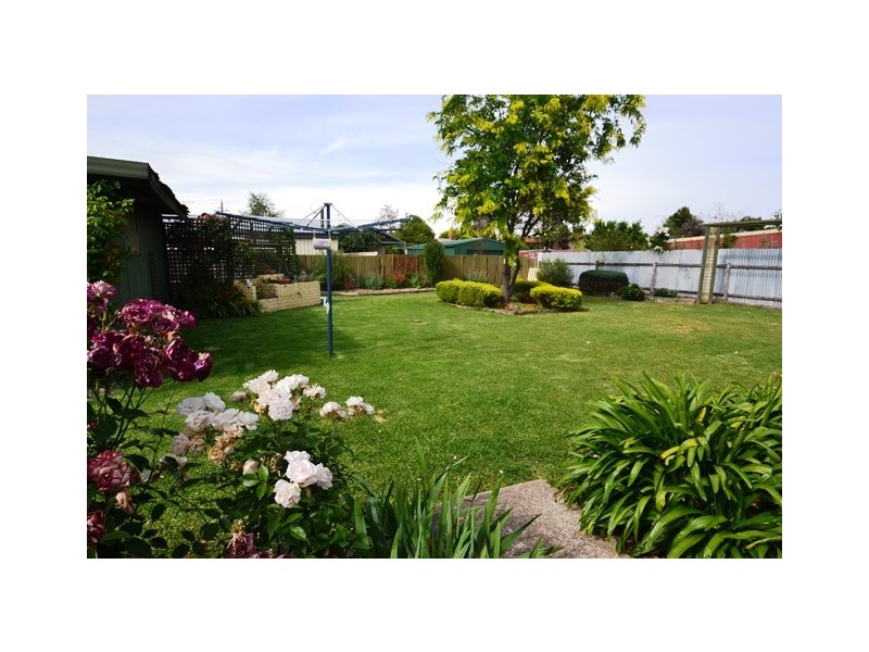 8 Mentor Street, Seymour VIC 3660