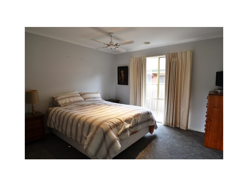 16 Marengo Road, Seymour VIC 3660