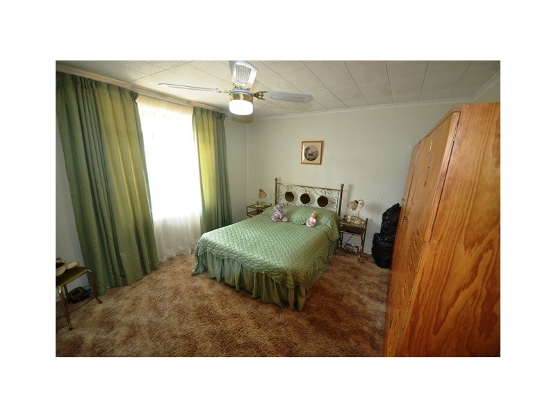 12 Alfred Street, Seymour VIC 3660