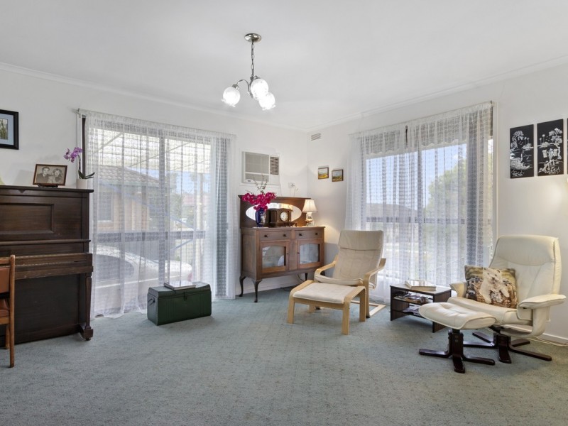 5 Webb Avenue, Seymour VIC 3660