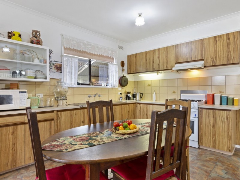 5 Webb Avenue, Seymour VIC 3660