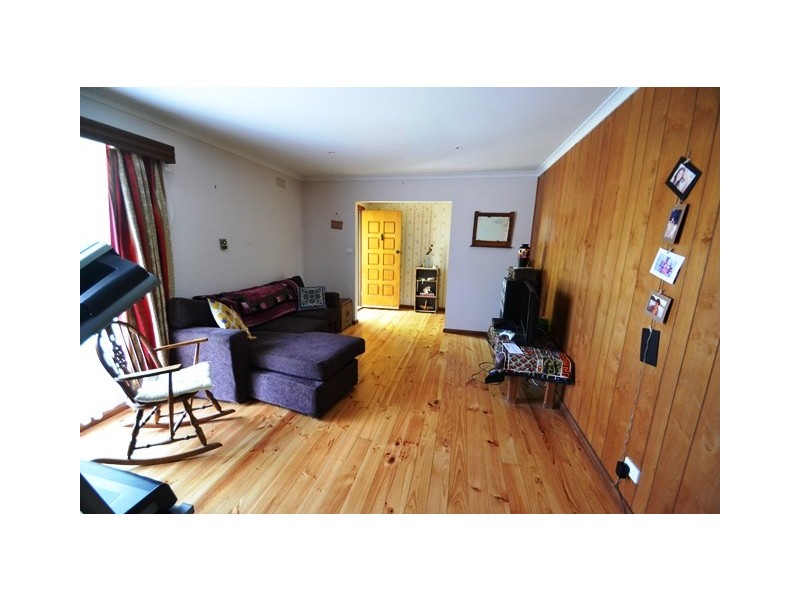 49 SHELTON STREET, Avenel VIC 3664