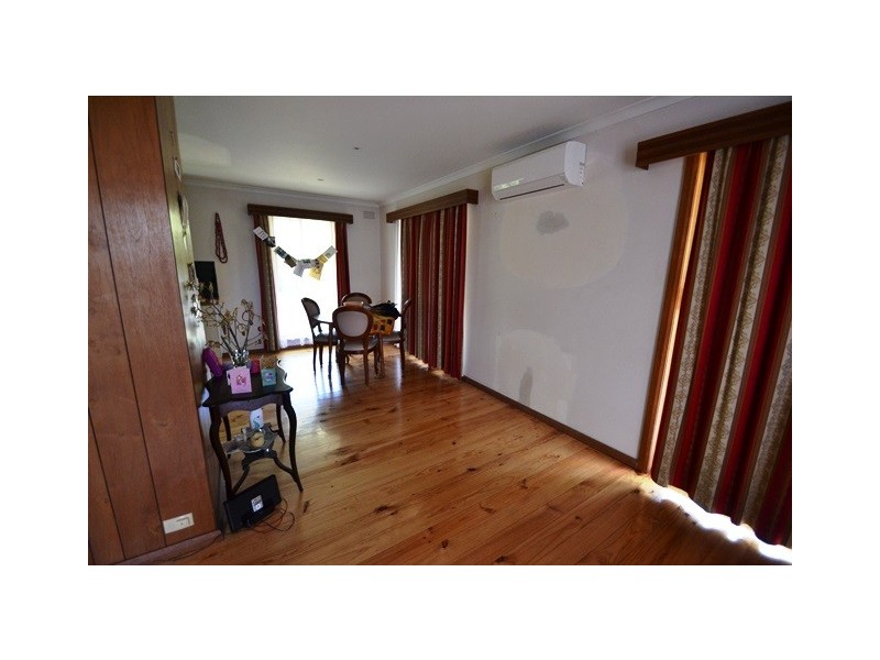 49 SHELTON STREET, Avenel VIC 3664