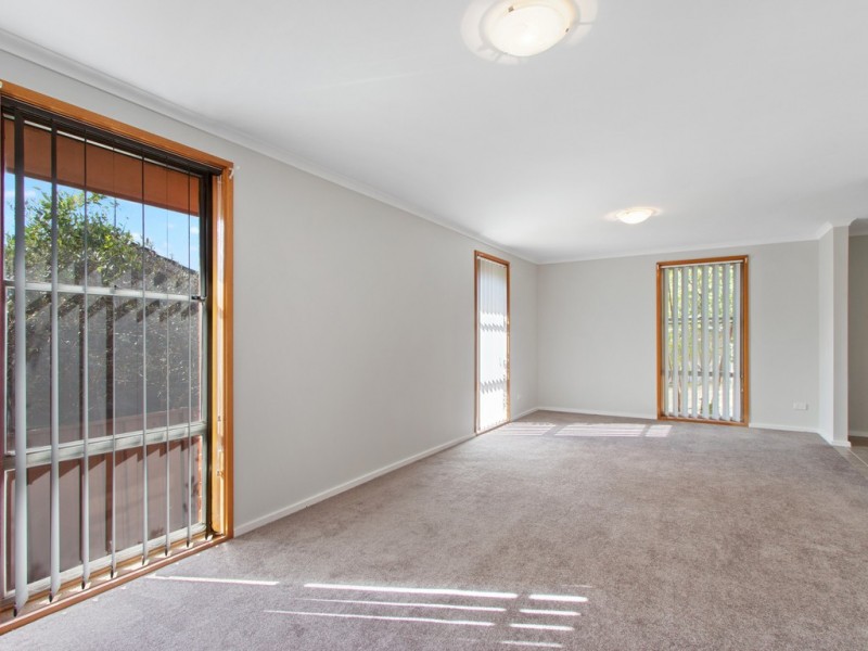 11 Skermer Avenue, Seymour VIC 3660