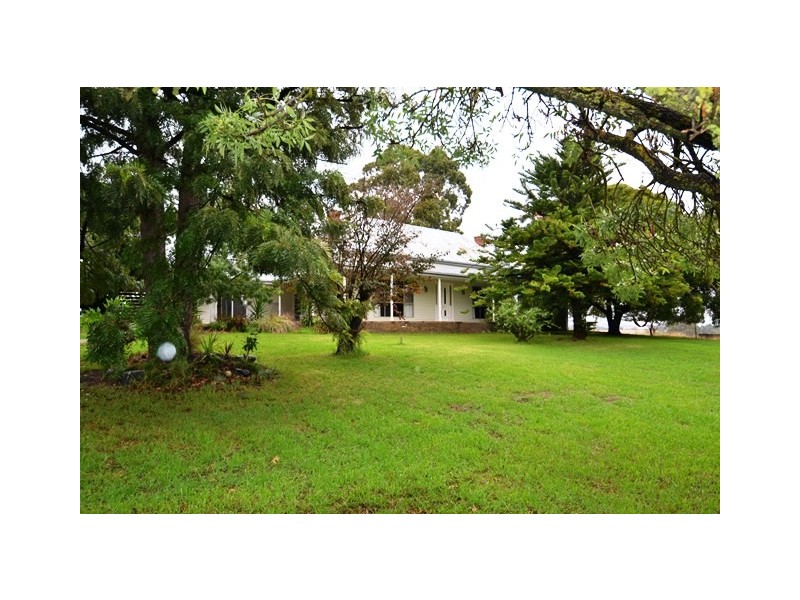 990 Kobyboyn Road, Seymour VIC 3660