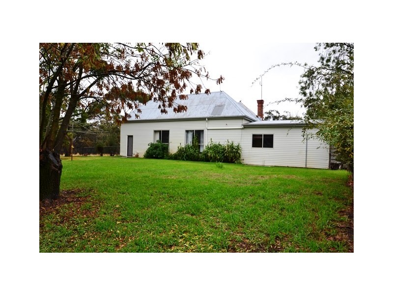 990 Kobyboyn Road, Seymour VIC 3660