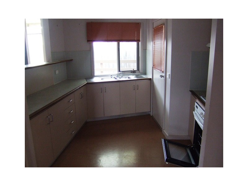 2/47 The Esplanade, Seymour VIC 3660