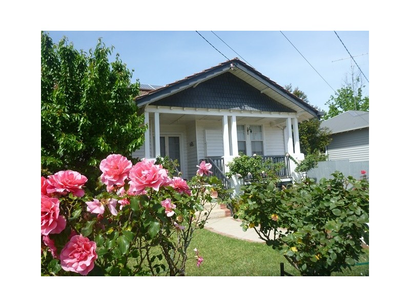 6 Railway Street, Seymour VIC 3660