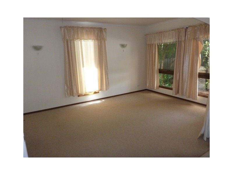 6 Railway Street, Seymour VIC 3660