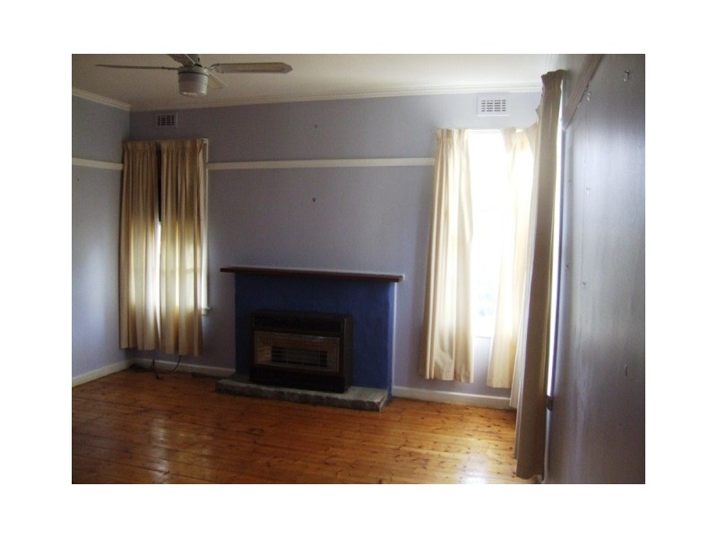 31 Tehan Street, Seymour VIC 3660