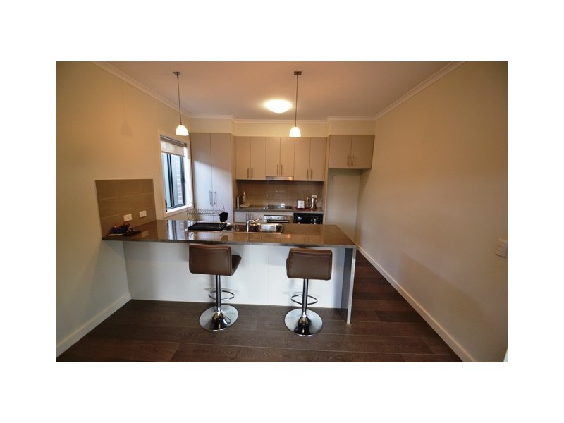 3/8 President Street, Seymour VIC 3660