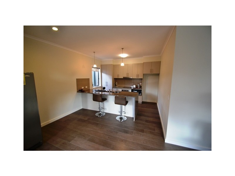 3/8 President Street, Seymour VIC 3660