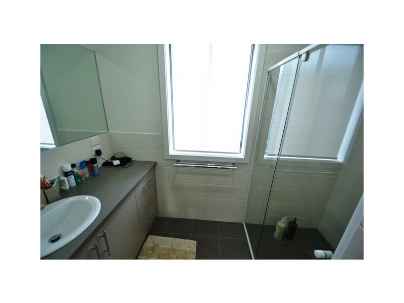 3/8 President Street, Seymour VIC 3660