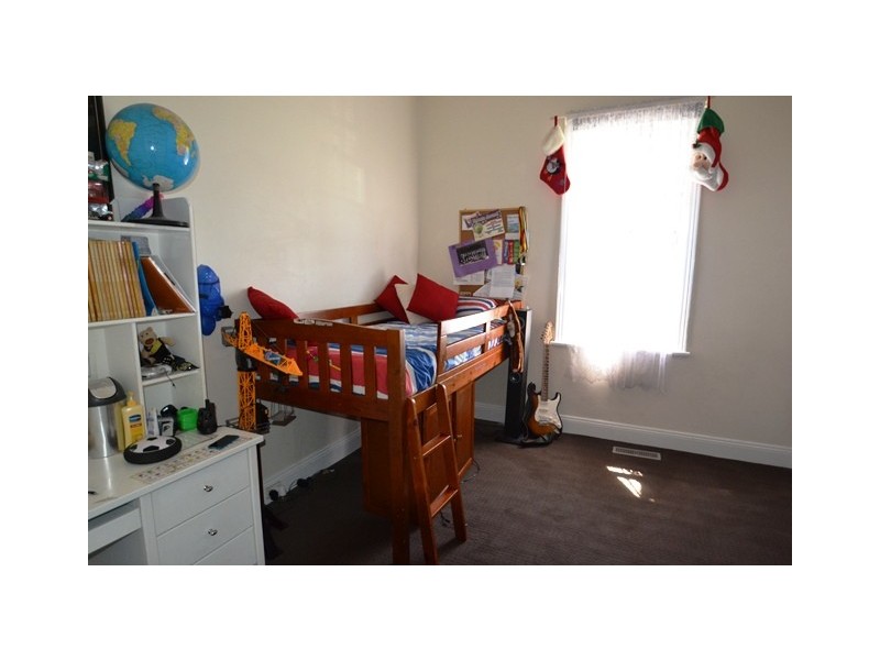 16 Tristan Street, Seymour VIC 3660