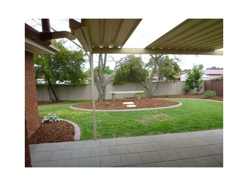 2 Coughlin Court, Seymour VIC 3660