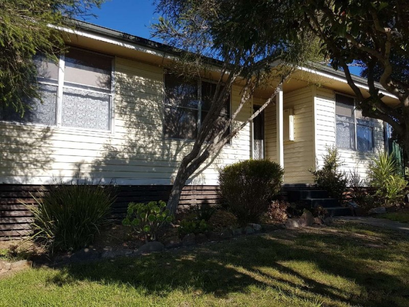 4 Sinclair Crescent, Seymour VIC 3660