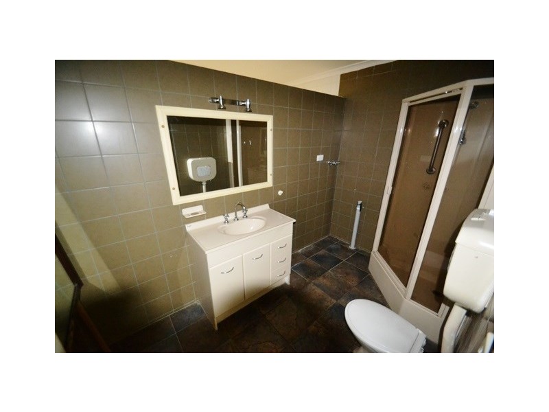 25 Bank Street, Avenel VIC 3664