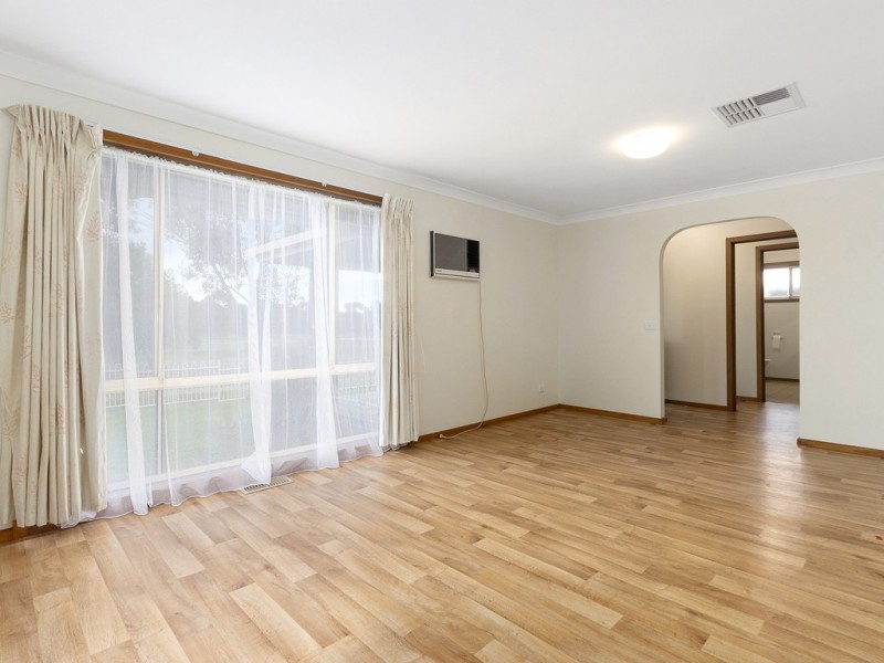 2 Avenel Road, Seymour VIC 3660