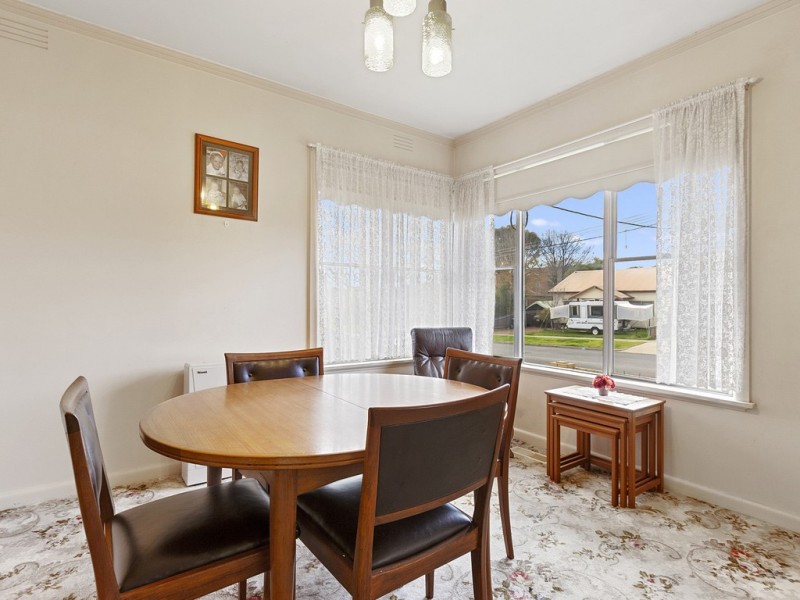 8 Guild Street, Seymour VIC 3660