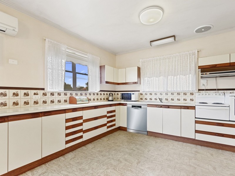 8 Guild Street, Seymour VIC 3660