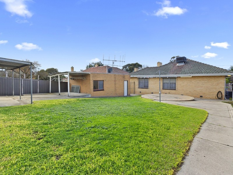 8 Guild Street, Seymour VIC 3660