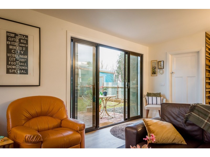 39 Railway Street, Euroa VIC 3666