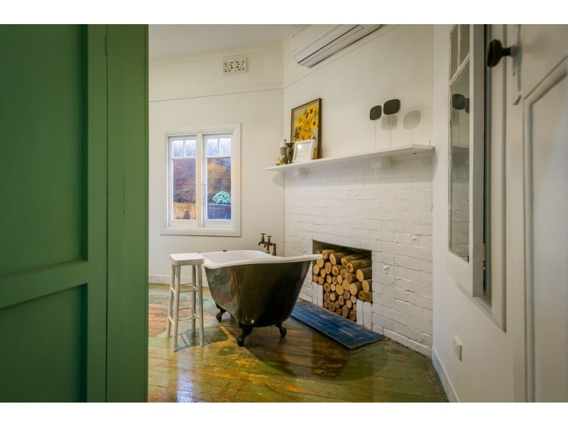 39 Railway Street, Euroa VIC 3666