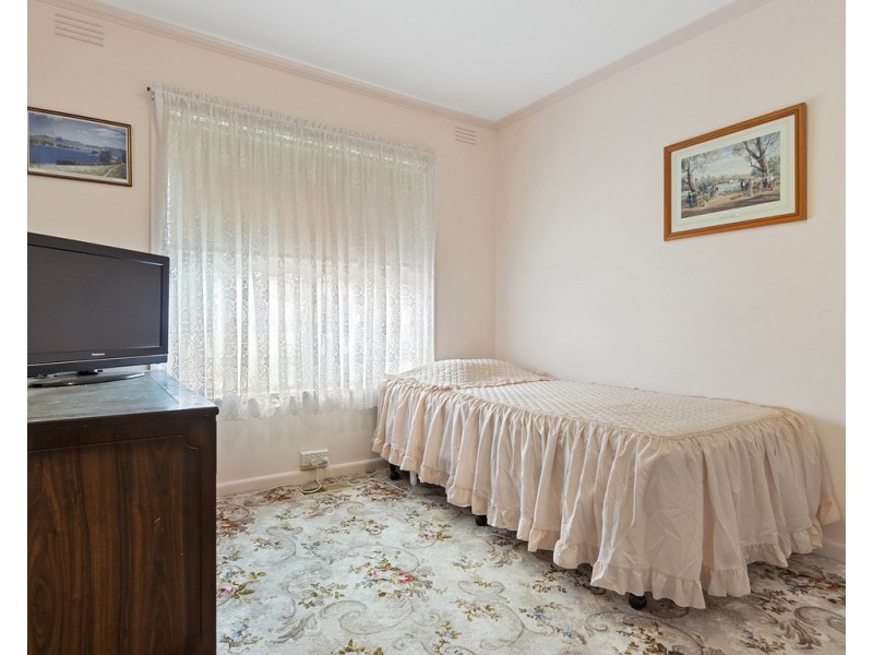 8 Guild Street, Seymour VIC 3660